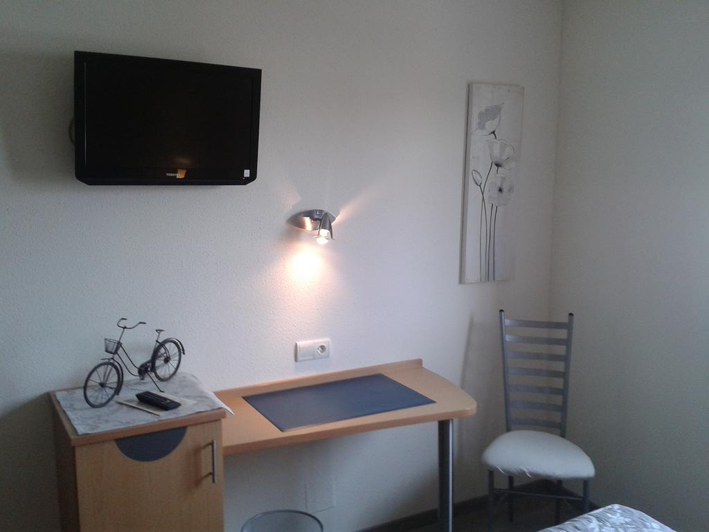 Hôtel Des Bois Seltz Quarto foto